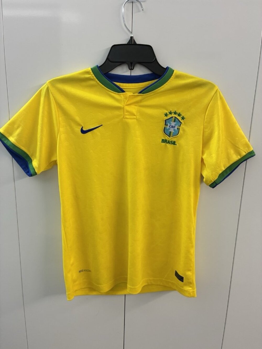 Nike Brazil Home Soccer Jersey 20018 Yellow/Green Youth Size 28